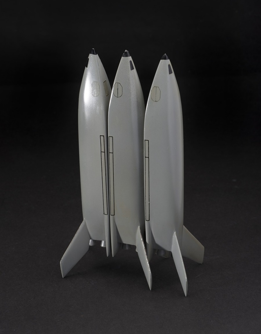 id 39 NASM-A19740727000_PS01.jpg